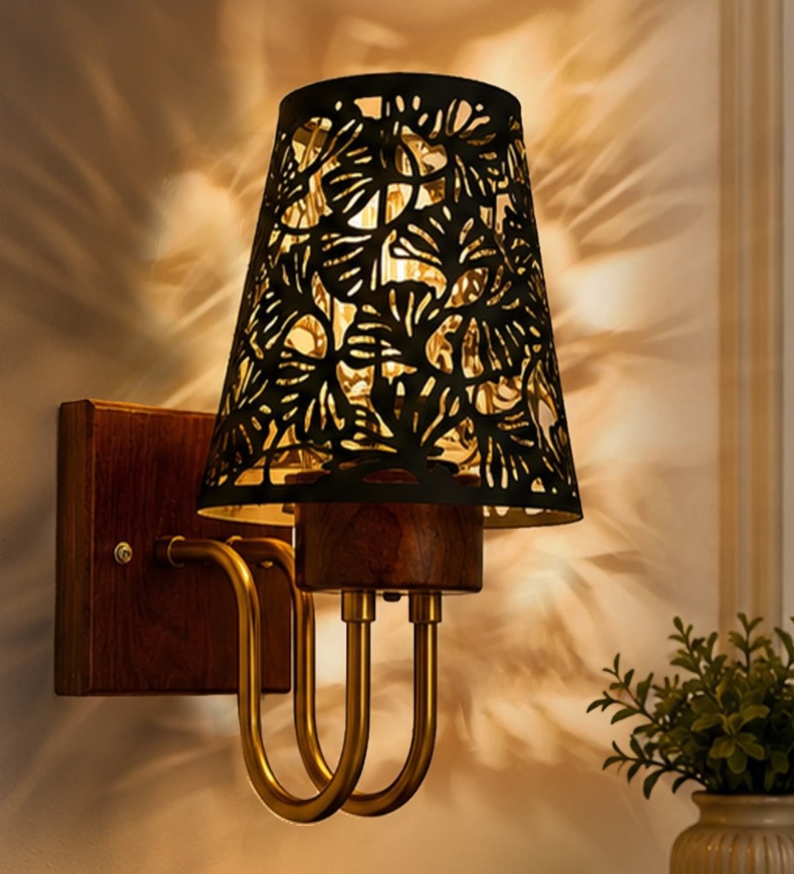 Wooden Gold Wall Lamp with Metal Etched Shade