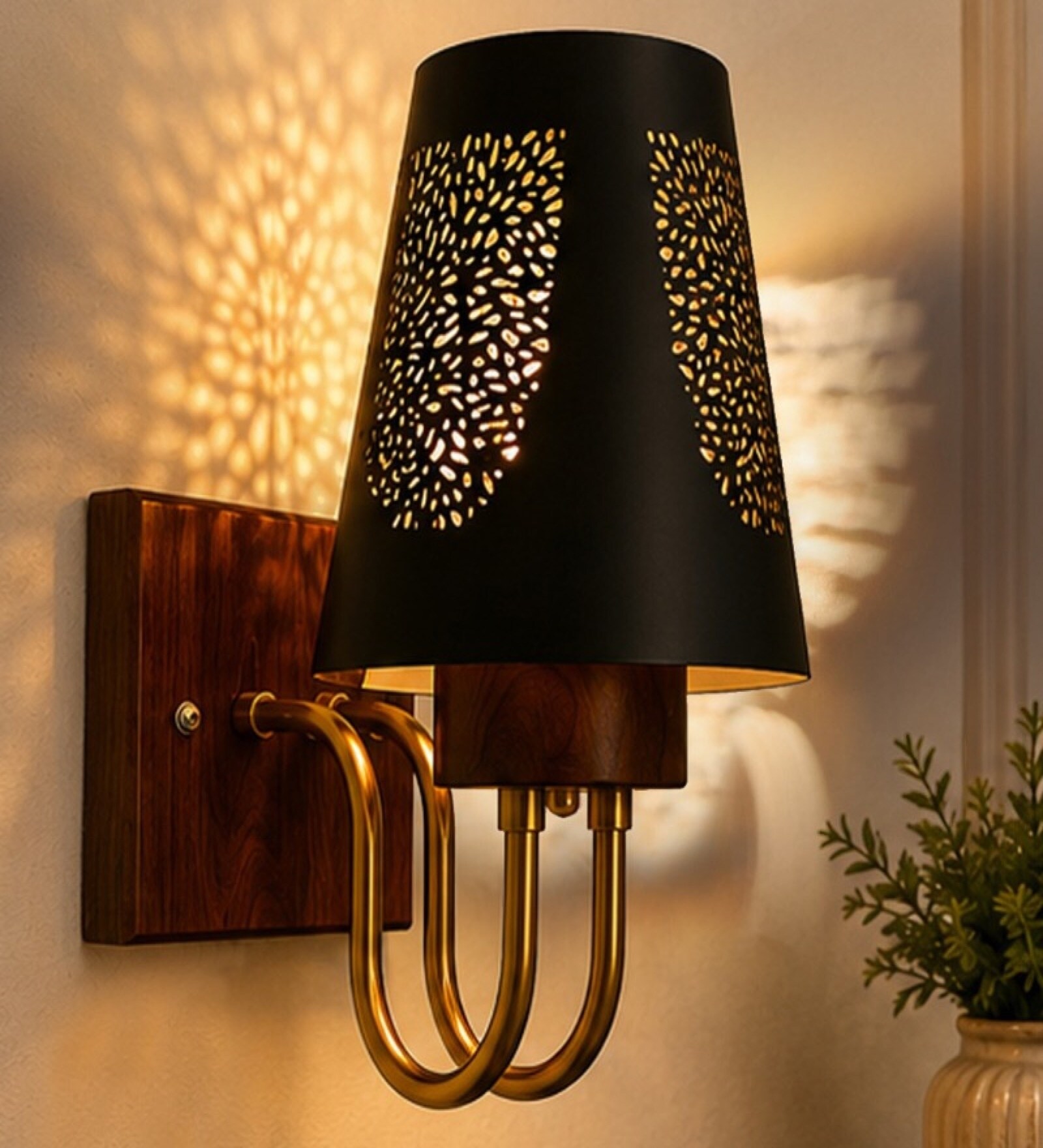 Wooden Gold Wall Lamp with Metal Etched Shade