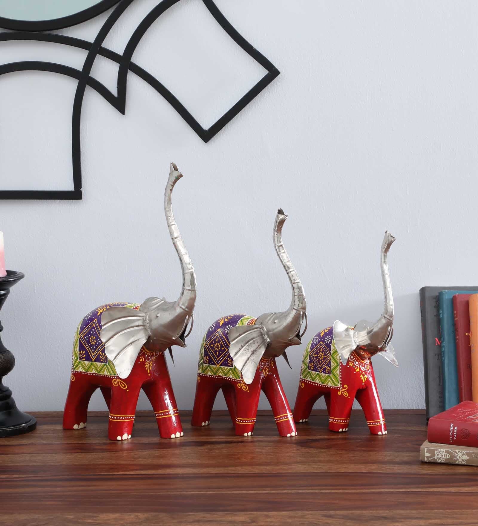 Wooden Red Handpainted Elephant (Set Of 3) Figurine