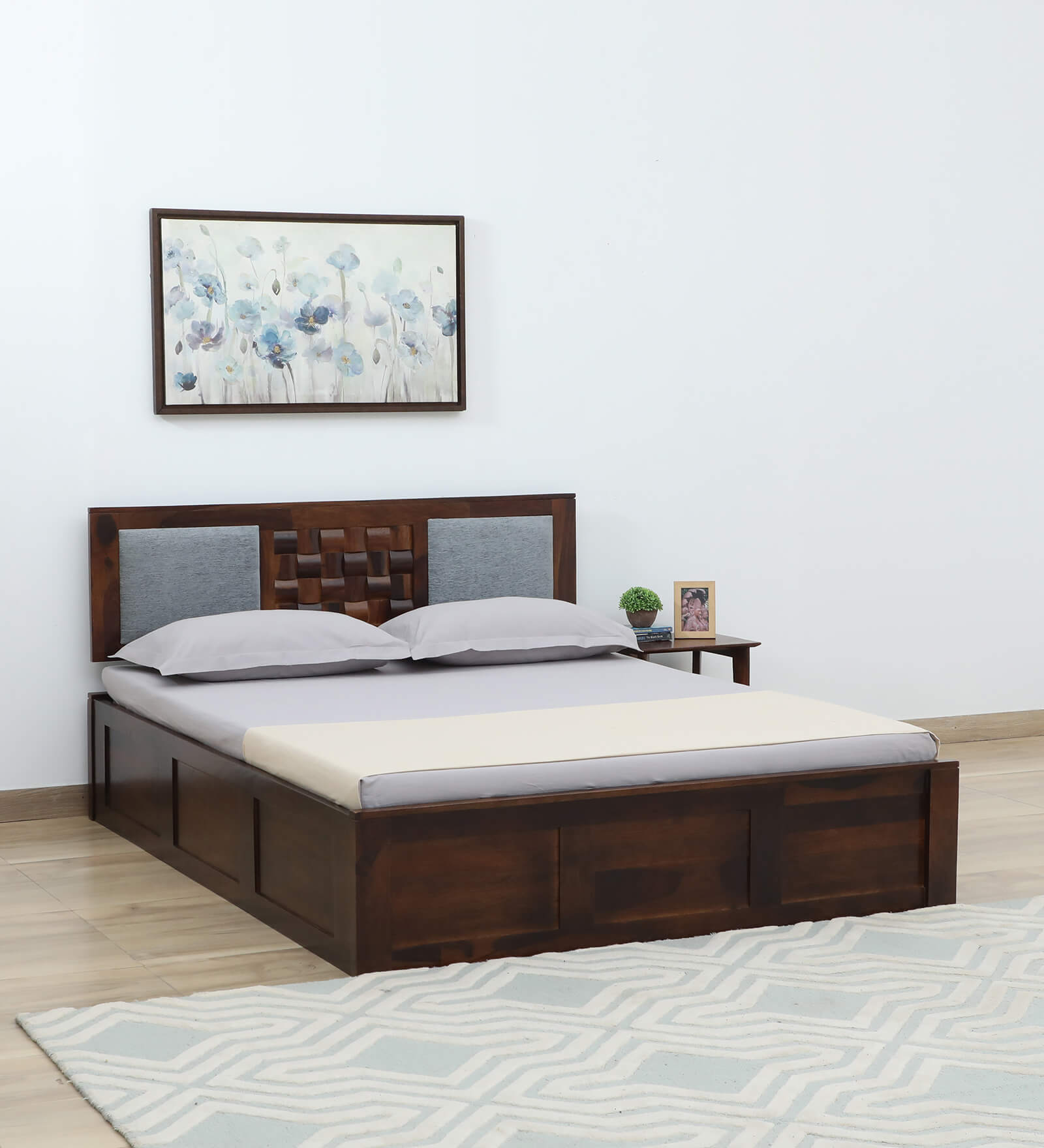 Woodway Sheesham Wood Queen Size Bed In Provincial Teak Finish With Hydraulic Storage