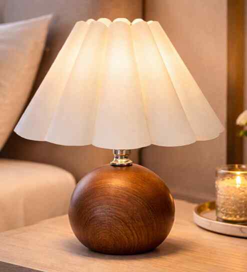 Wood Grain Pattern Small Table Lamp