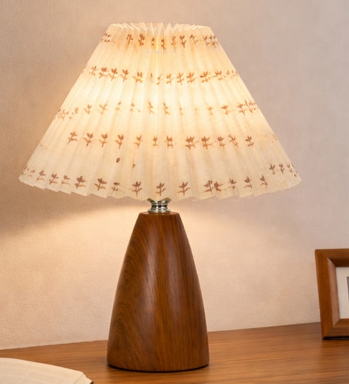 Wood Grain Pattern Small Table Lamp