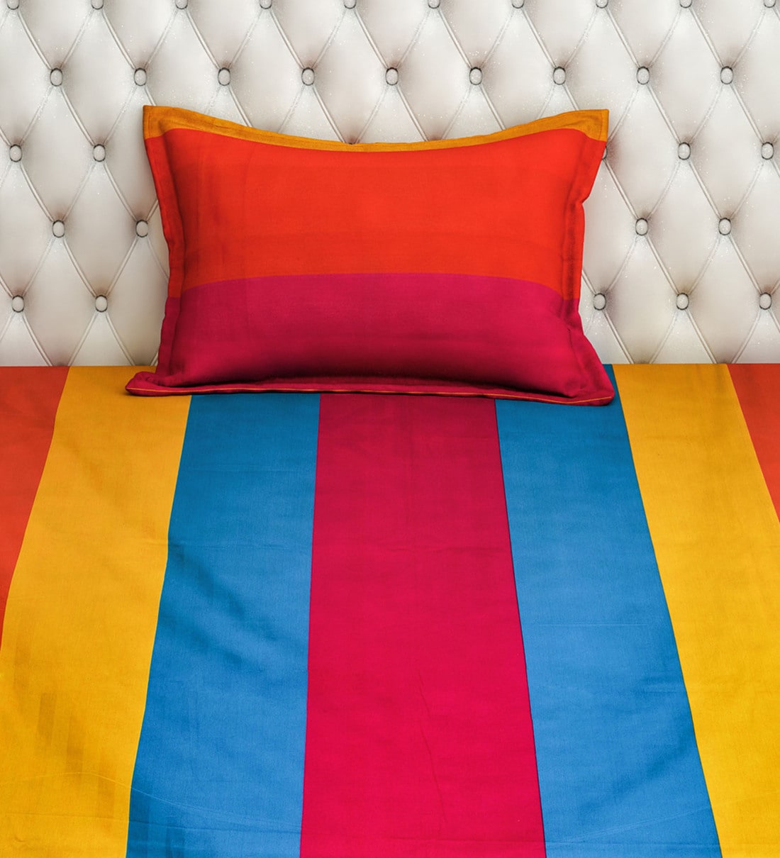 Buy Yellow Geometric 240 TC Cotton 1 Single Bedhseet with 1 Pillow