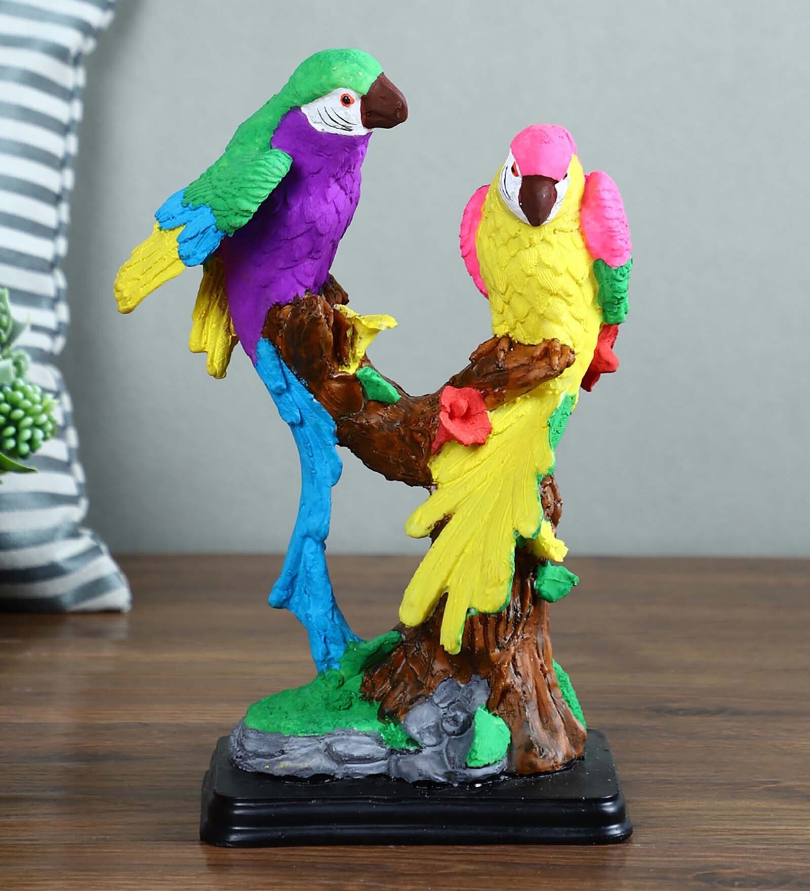Yellow & Purple Colorful Parrot Polyresin Figurine Yellow & Purple Colorful Parrot Polyresin Figurine