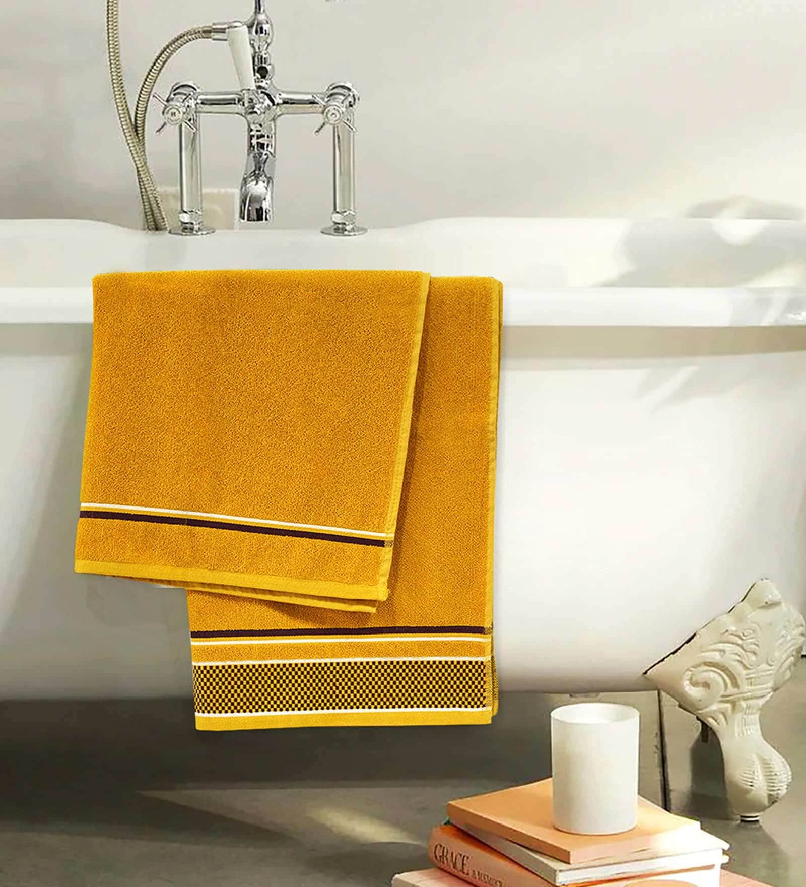 Yellow 100 % Cotton Solid 500 GSM Bath Towels Aquacado Collection Yellow 100 % Cotton Solid 500 GSM Bath Towels Aquacado Collection