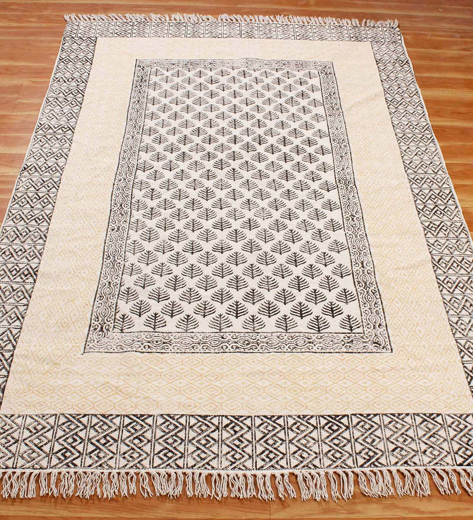 Beige Cotton Abstract 4x6 Hand Woven Dhurrie