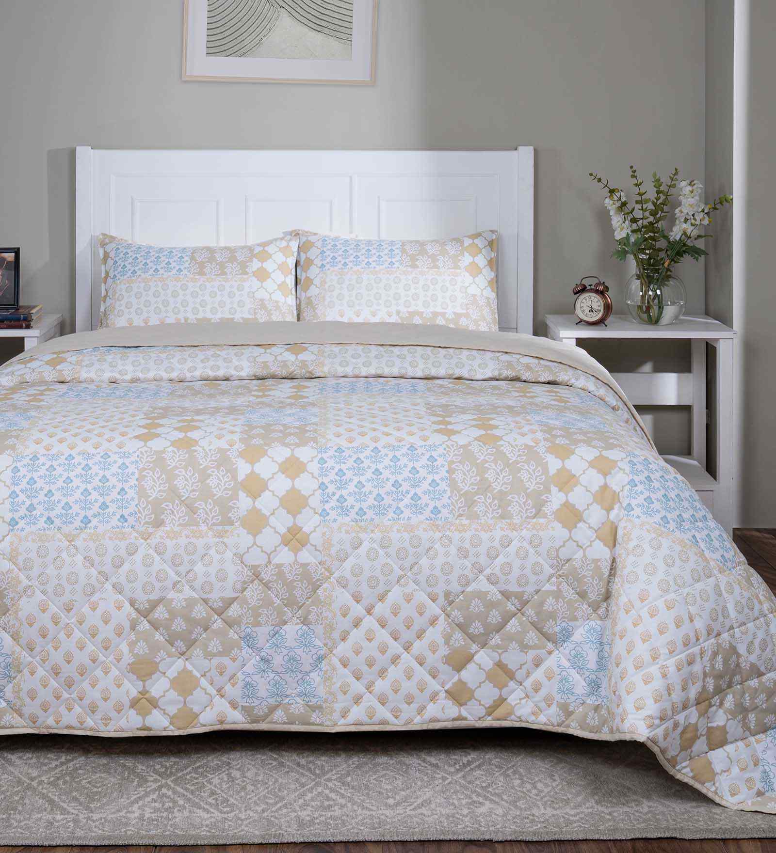 Yellow Cotton Polyester Floral Print 110 GSM Double Bed Quilt
