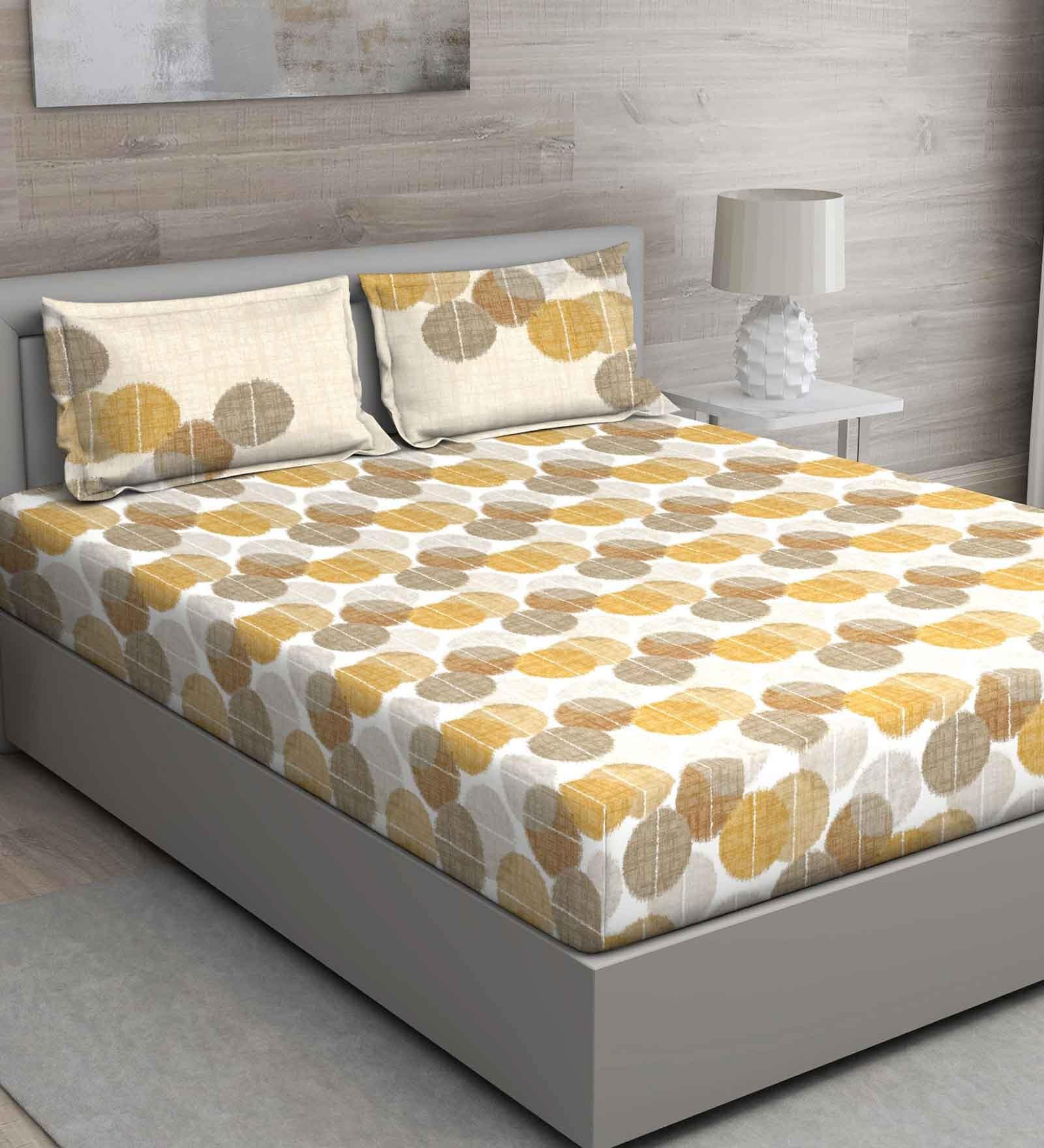 Yellow Geometric 144 TC Cotton Queen Sized Bed Sheets with 2 Pillow Covers