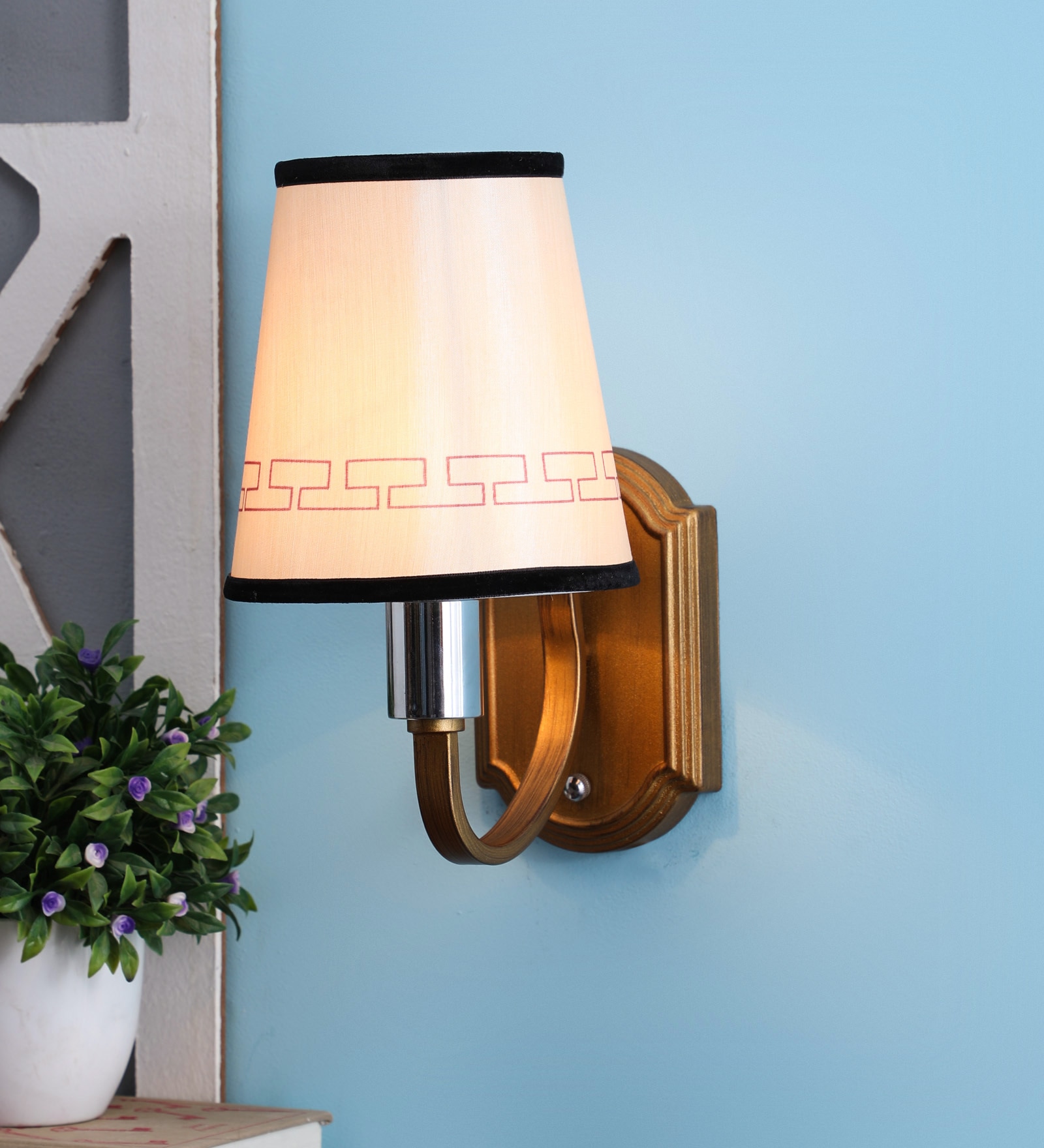 Gold Fabric Wall Mounted Uplight Sconce (Gold)