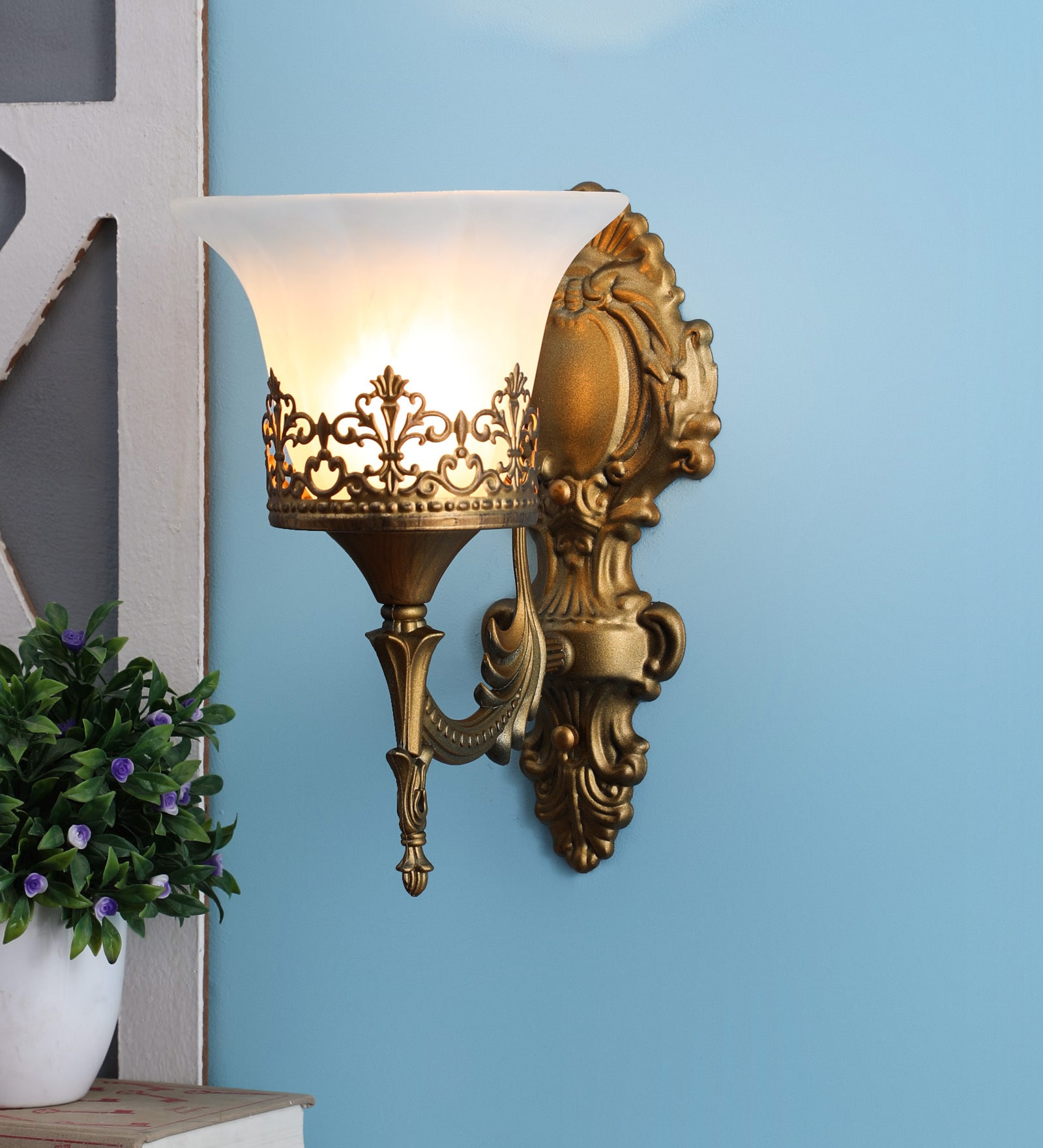 Gaze Glass Wallchieres (Gold)