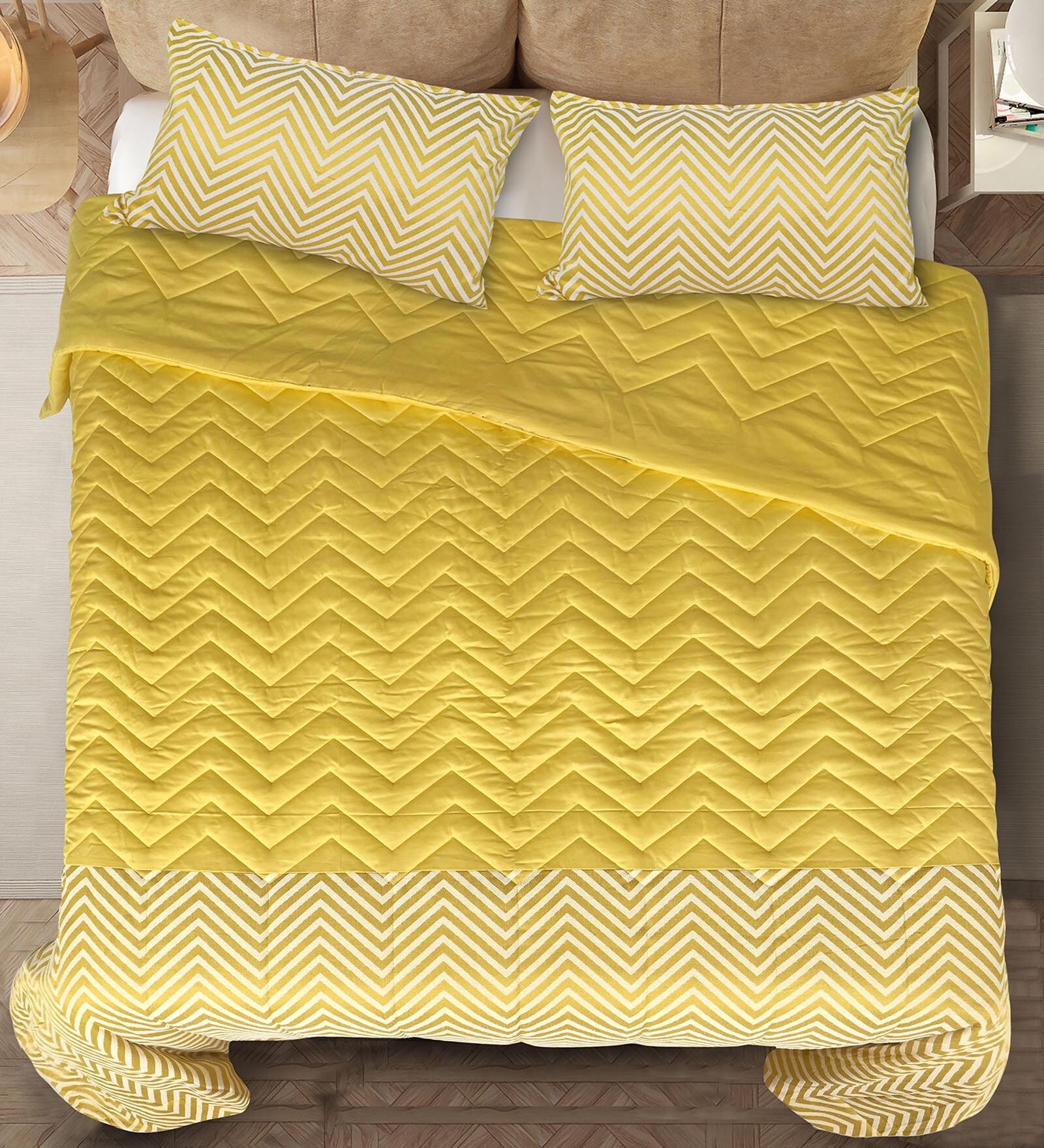 Yellow Noor Reversible Single Quilt With 1 Pillow Cover