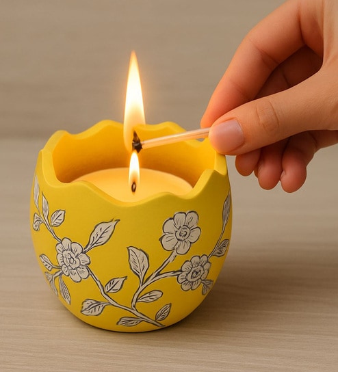 Yellow White Flower Painting Clay Jar
