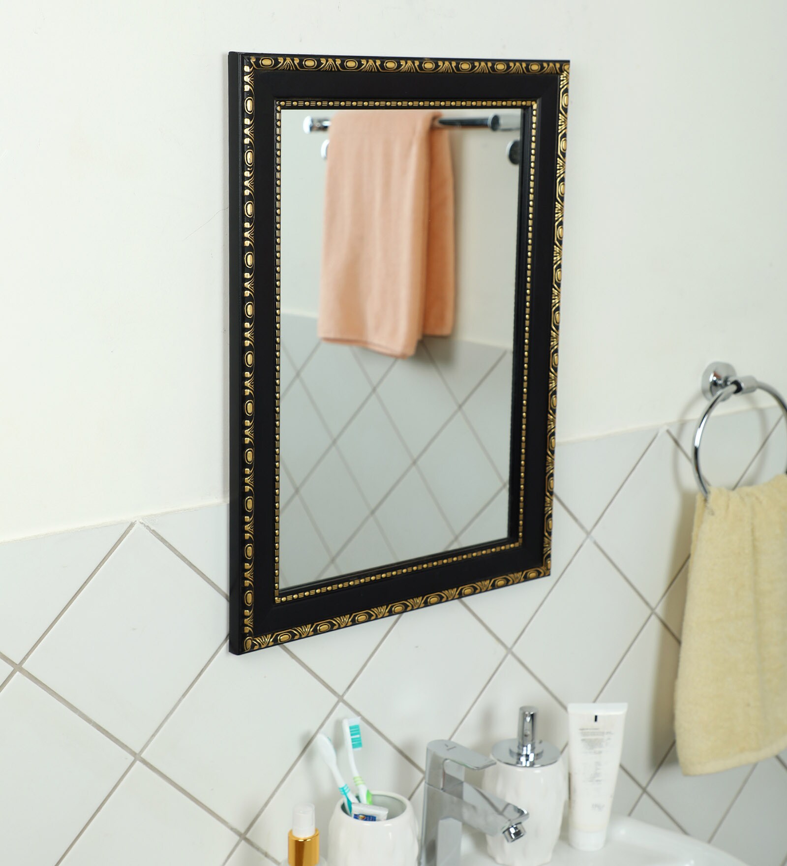 Glass Bathroom Mirror In Black (L: 15, W: 1, H: 21 Inches)