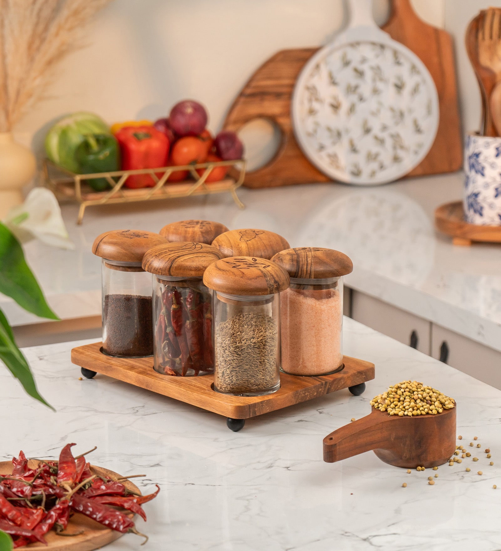 Set of 6 Zest Storage Jar Set Glass & Acacia Wood with Tray
