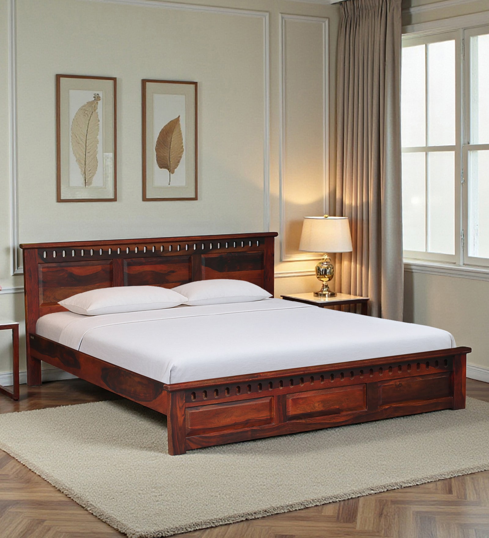 Zurndorf Sheesham Wood King Size Bed in Honey Oak Finish Zurndorf Sheesham Wood King Size Bed in Honey Oak Finish