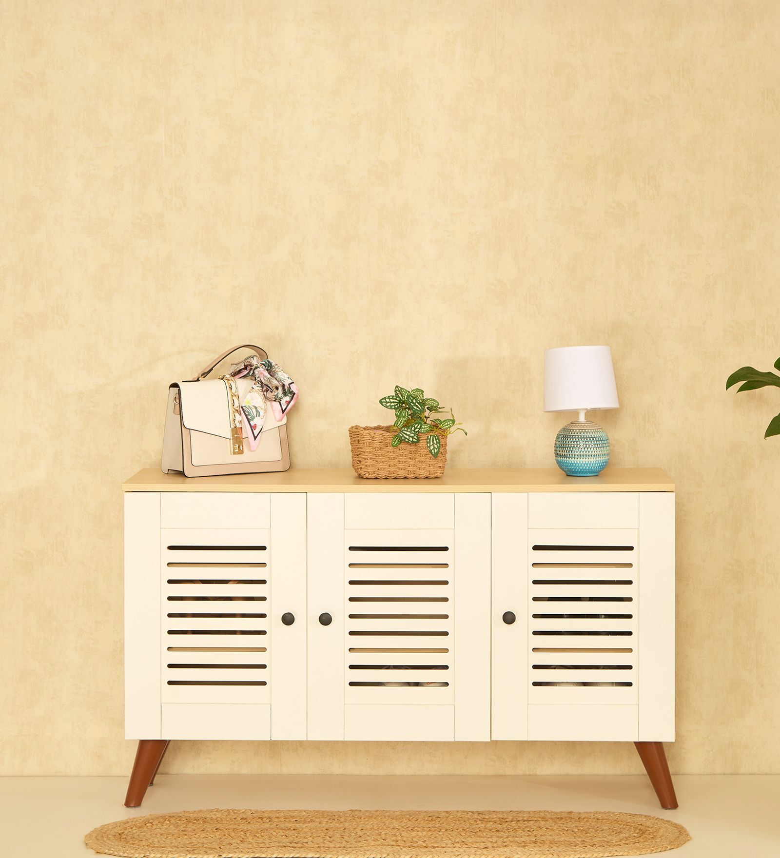 Zuvio 3 Door Shoe Rack In White Finish