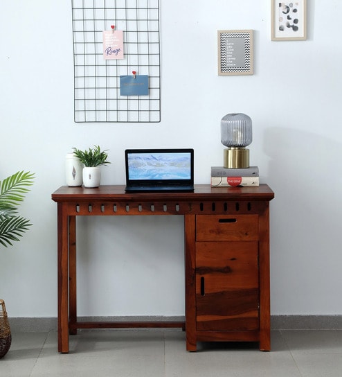 Zurndorf Sheesham Wood Writing Table in Scratch Resistant Honey Oak Finish